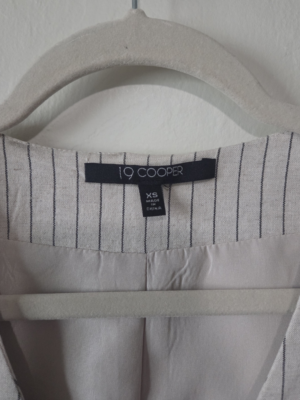 19 Cooper Pinstriped Button-Up Vest - Picture 5 of 6